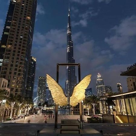 Luxury Burj Khalifa View - Mins Walking Dubai Mall Lägenhet Exteriör bild