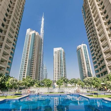 Luxury Burj Khalifa View - Mins Walking Dubai Mall Lägenhet Exteriör bild